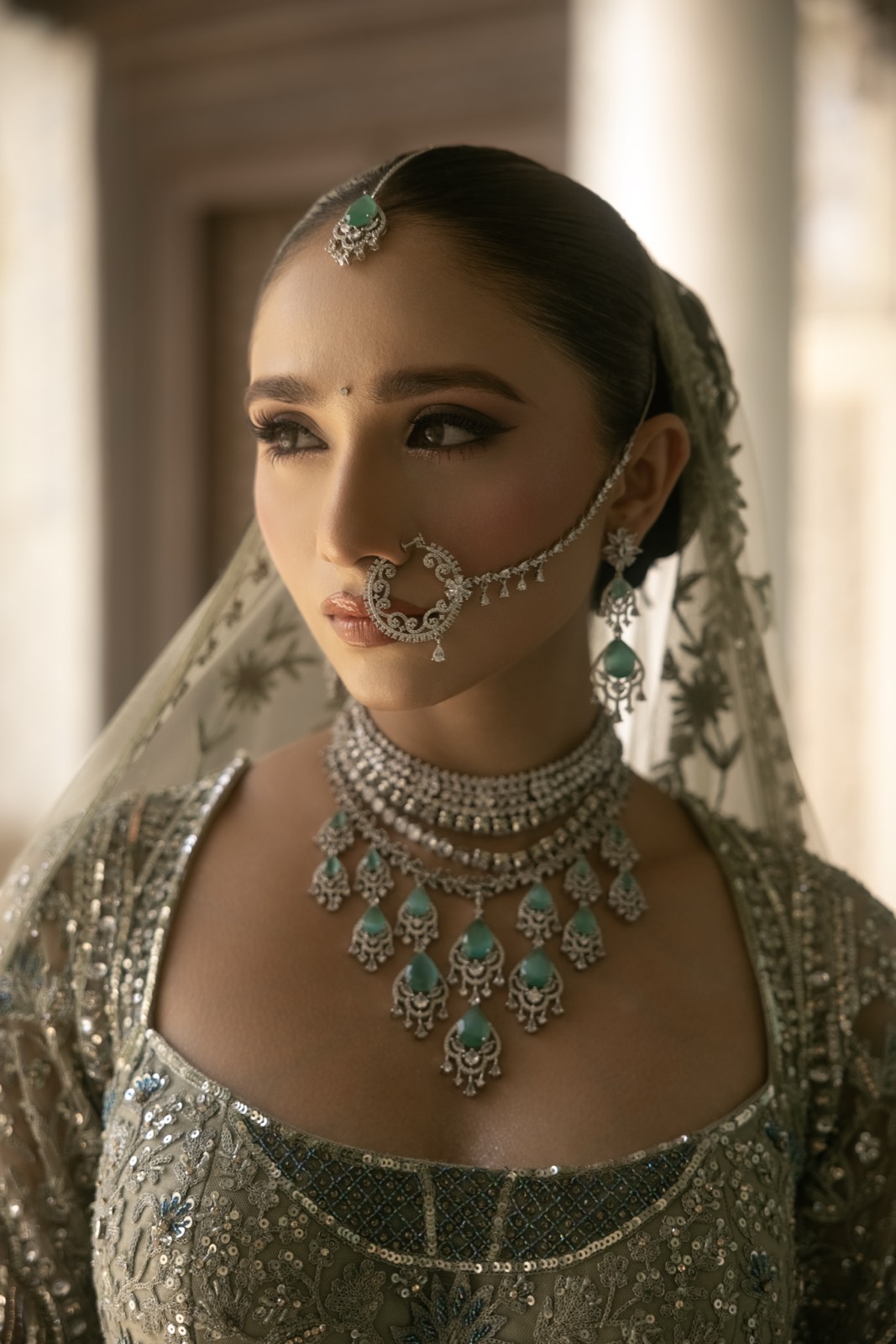 Emerald drops, silver polki