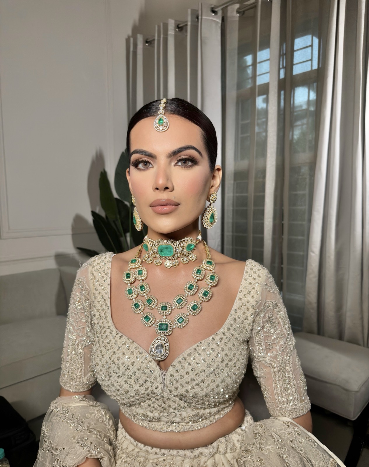 Ivory & emerald, three tiers